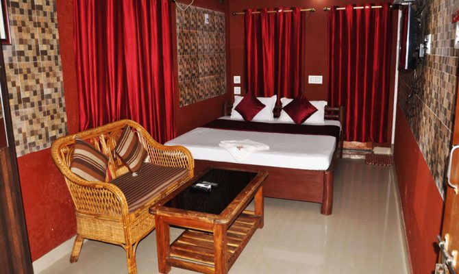 Deluxe AC Room of Surya Inn Konark- Best Hotels near Konark Odisha